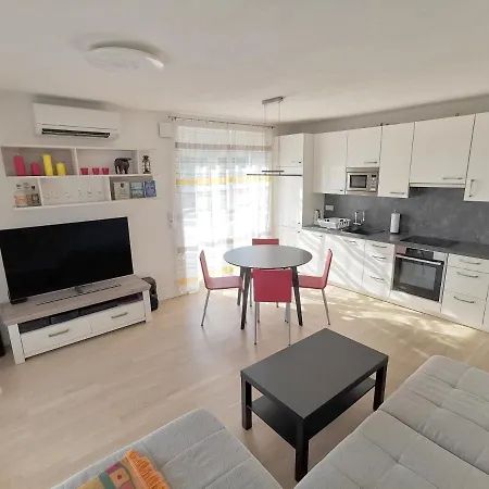 Pinovas Apartament *